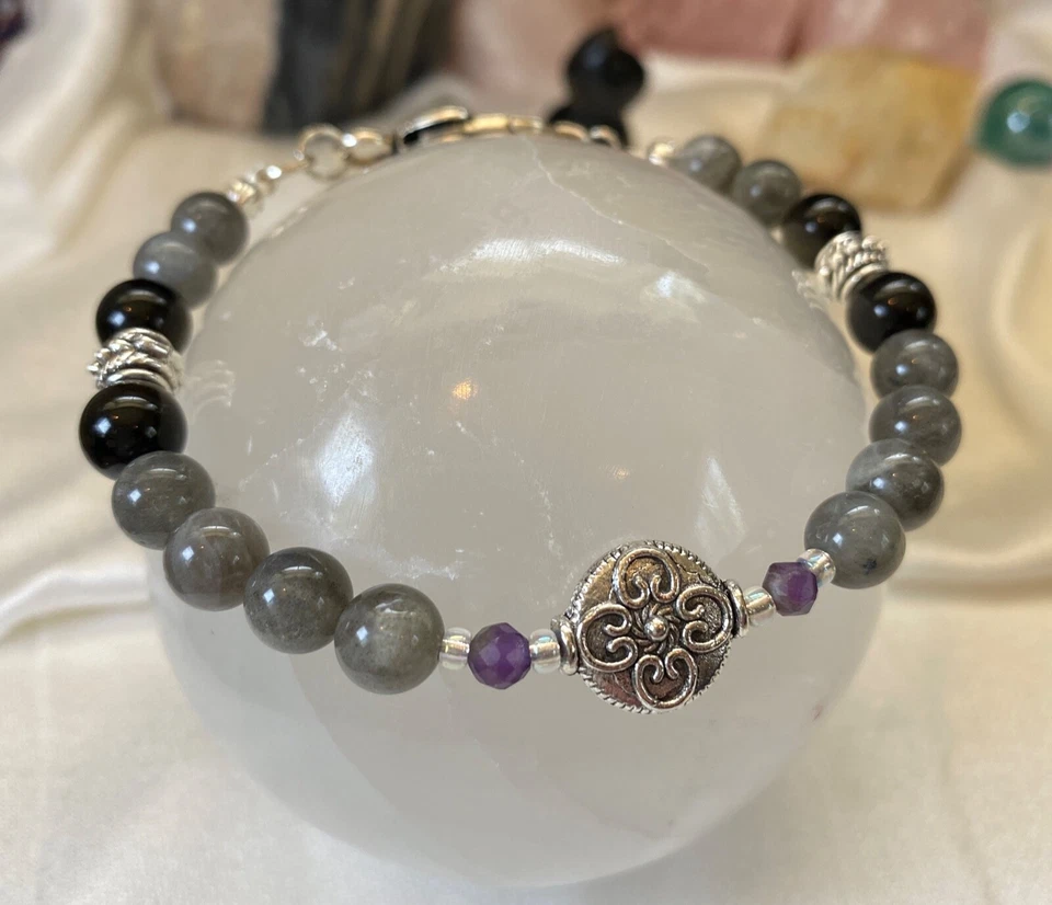 Pulsera de protección para mujer. Labradorita. Turmalina negra. Amatista. 7,5 pulgadas. Foto 1 de 4