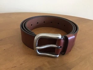 Levi's Mens Brown Genuine Leather Silver Buckle Casual Belt US Size XL 42-44 - Imagen 1 de 4