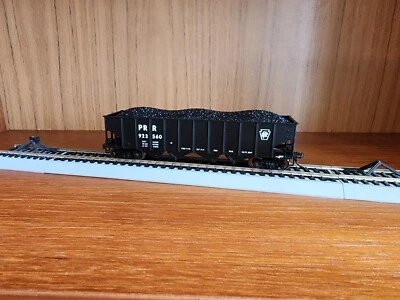 Bowser 42032 HO Scale PRR H21a 4 Bay Hopper PRR Block Keystone #923560 - Image 1 of 4