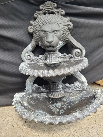 Vintage Fountain Cast Aluminum Lion Free Ship Wall Mount Cover