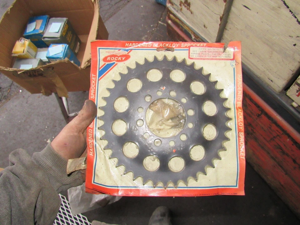 Piñón trasero 40t 520 para yamaha mx125 mx175 yz125 aluminio años 70 Foto 1 de 1