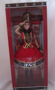 Barbie FAO Swartz Soldado Negro @2012 Artículo X8278 NUEVO COMO NUEVO Rosa Etiqueta Ed - Imagen 1 de 5