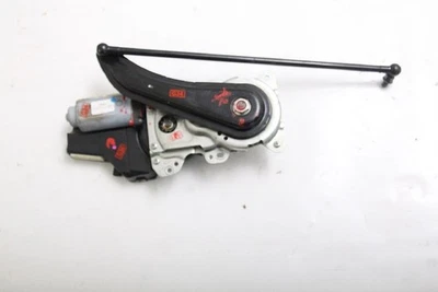 Servomotore portellone Mitsubishi OUTLANDER 3 AWD 32555 - Immagine 1 di 4