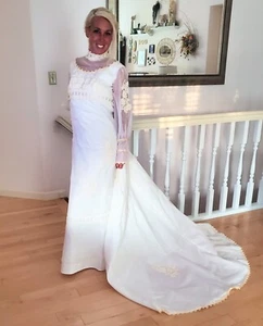 Vintage Wedding Gown 1974 - Picture 1 of 20