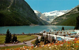 Cartolina Alberta Canada • Chateau Lake Louise • Parco Nazionale di Banff - Foto 1 di 2