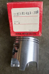 Honda NOS piston OS 0.25 CR125R CR125 CR 125 13102-KA3-700 - Foto 1 di 2
