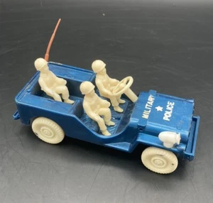 1940’s Thomas Toy Military Jeep with Three Soldiers - Bild 1 von 7