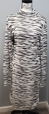 Vestido Suéter Bold Elements Mujer XXL Negro Blanco Cebra Manga Larga Recorte Espalda Foto 1 de 4
