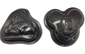 Vintage schwarz Mickey Mouse & Eeyore Esel Kopf Metall Keksform Paar - Bild 1 von 7