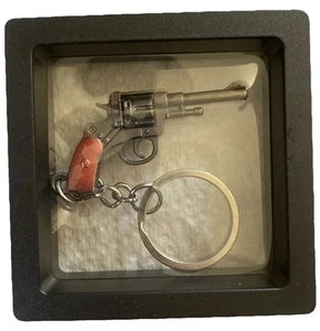 Britischer Stil Legierung Miniatur Revolver Schlüsselanhänger, Sammler, mit Vitrine NEU - Bild 1 von 11
