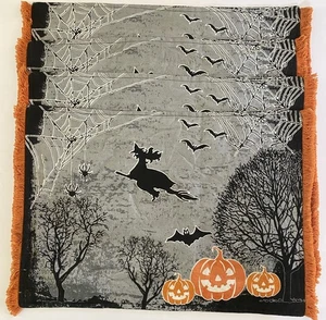 4 manteles individuales de tela brillante de Halloween Cynthia Rowley Jack-O’-Lanterns bruja murciélago - Imagen 1 de 12