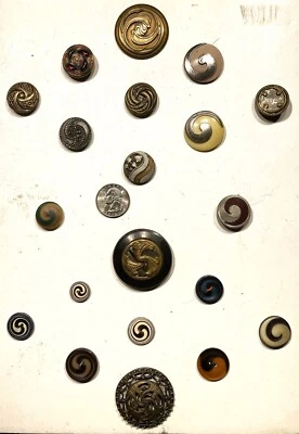 Antique Button Collection Card Ornate Swirl Pattern 20 Fashion Buttons Glass - Image 1 of 4