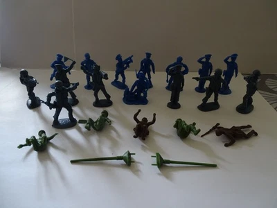 Atlantic made in Italy lot de 20 soldats échelle 1:32 marine et aviation TBE - Photo 1/4