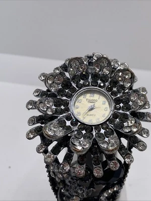 Reloj Brazalete Vintage Flor Figaro Couture Mujer Gemas Cuarzo Funciona Batería Nueva Foto 1 de 4