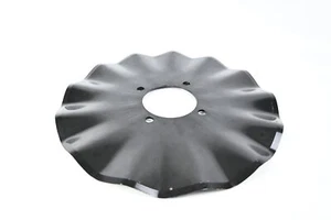 GD9254 Kinze OEM Fluted No Till Blade - Picture 1 of 3