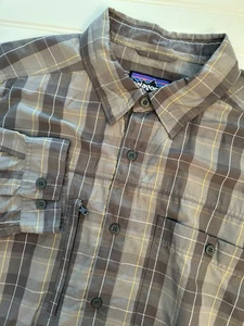 Patagonia Herren M grau kariert Sonne Stretch Knopfleiste belüftet Rollriegel Ärmel - Bild 1 von 12