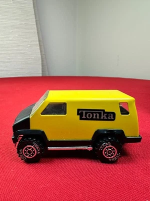 Vintage Original Colecionável 1978 Tonka Brinquedo Amarelo e Preto Metal Retrô Brinquedo Van de Carga - Imagem 1 de 4