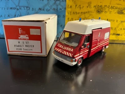 1/43 MVI Renault Master Sureleve Pompiers du Gard K57 VSAB VSAV ambulance smur - Immagine 1 di 2