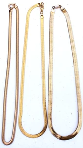 Vintage to Now Lot of 3 Gold Tone Metal Necklaces - Picture 1 of 3