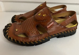 clohco Sandals Closed Toe Brown Size 41 NWOT Or Box - Picture 1 of 12