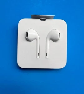 Apple Earpods OEM - iPhone 14 13 12 11 Lightning Cable Earbud Headphones Wired - Photo 1 sur 4