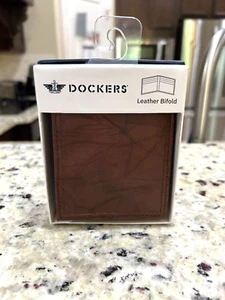 Dockers Brown Leather Men's Wallet With RFID Protection - New In Box - Picture 1 of 6