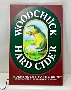 Vintage Woodchuck Hard Cider 3D LED Light Up Pub Bar Sign Middlebury Vermont - Picture 1 of 9