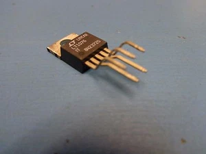 (1) LINEAR TECH LT1076IT ADJUSTABLE REGULATOR STEP UP / DOWN 5 PIN TO220-5 - Picture 1 of 2