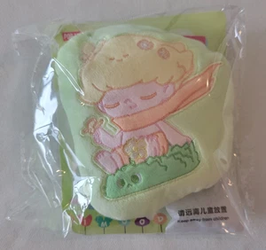 Authentic POP MART - Dimoo World Plush Fridge Magnet Green By Your Side - US - Picture 1 of 2