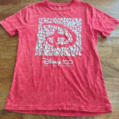 Camiseta Top Mujer Talla Pequeña Disney Pixar Roja 100 Años de Maravilla Personaje Usada en Excelente Condición Foto 1 de 4