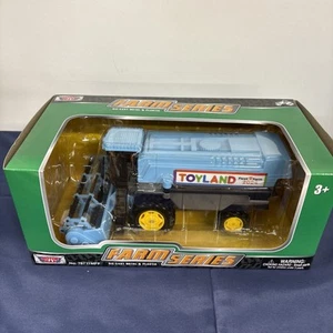 Fleet Farm 2024 Farm Series Combine Harvester Diecast Metal & Plastic, New - Picture 1 of 12