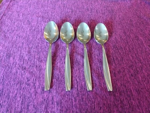 Oneida Camlynn Cleo 6 1/8" cucharaditas acero inoxidable escarcha 4 piezas - Imagen 1 de 6