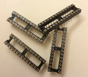 4 supports à souder DIP28 socket 28 pins - contacts tulipe dorés - AUGAT - Picture 1 of 1