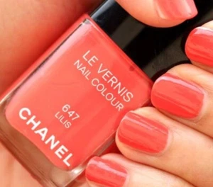 New With Box Chanel Nail Polish 647 Lilis - Picture 1 of 1