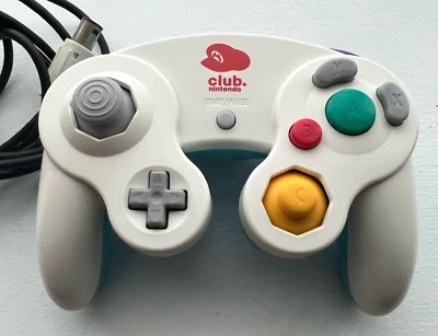 Nintendo GameCube Controller - Club Nintendo Mario White Blue Official RARE - Image 1 of 2