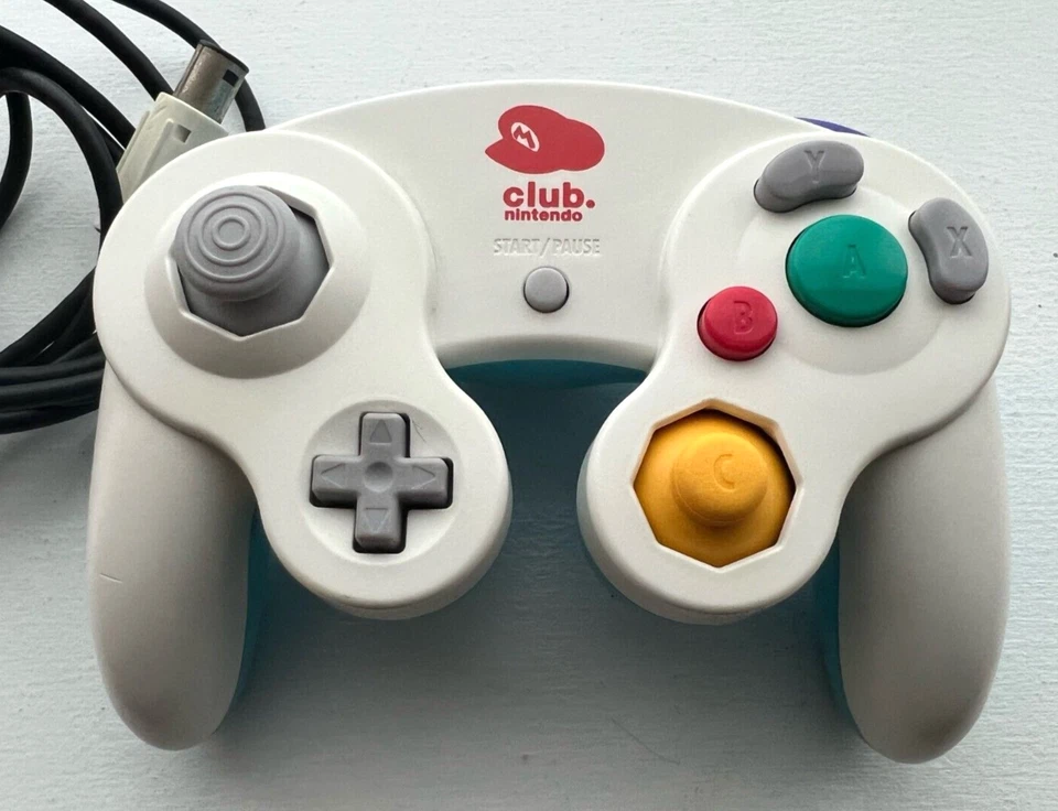 Nintendo GameCube Controller - Club Nintendo Mario White Blue Official RARE - Image 1 of 2