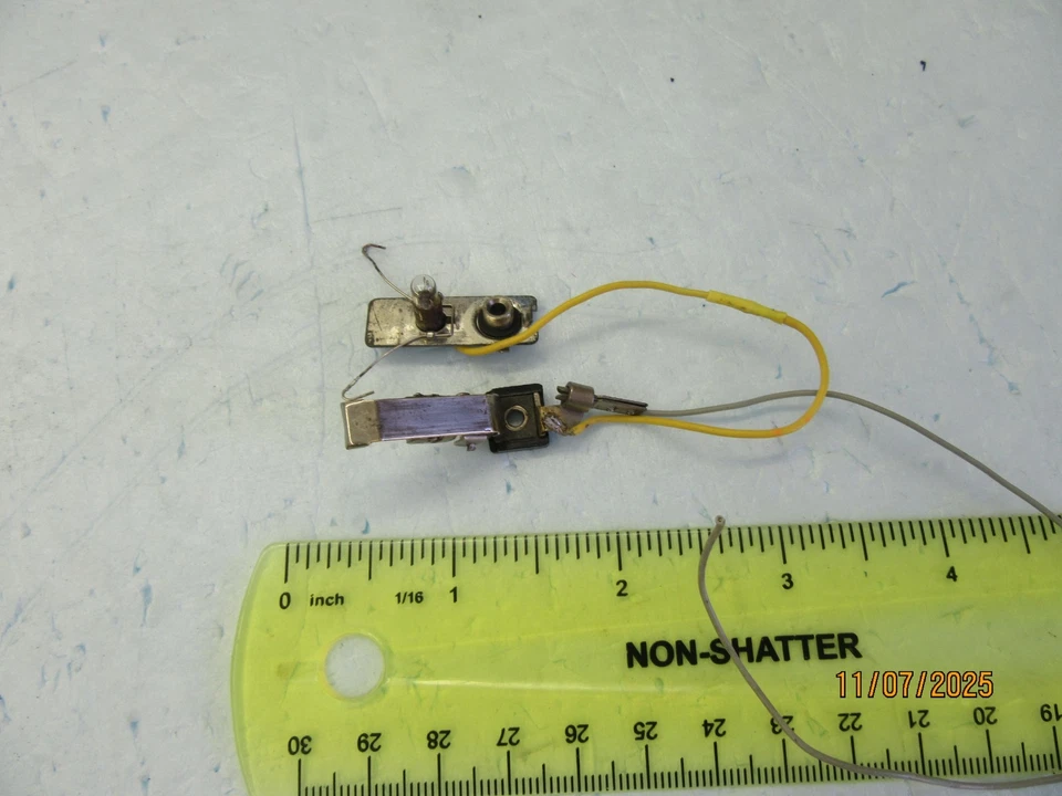 HO - Marklin Nostalgig Metal Passenger Car Light Set - Tested - Image 1 of 4