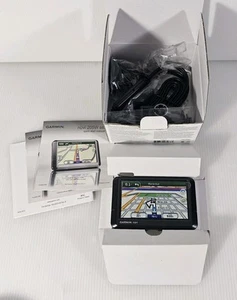 NEW Garmin GPS Satellite Navigation System Nüvi 265 WT, Lifetime Maps - Picture 1 of 10
