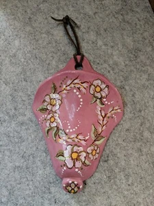 Hand painted Pink Ceramic Wall Pocket - Picture 1 of 3