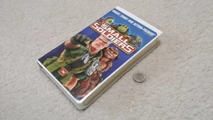 VHS, DreamWorks, Small Soldiers, Kirsten Dunst Jay Mohr Phil Hartman Denis Leary - Picture 1 of 12