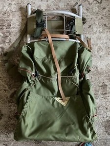 Vintage grüner Kelty Rucksack extern Aluminiumrahmen sehr guter Zustand Wandern gemessen - Bild 1 von 18