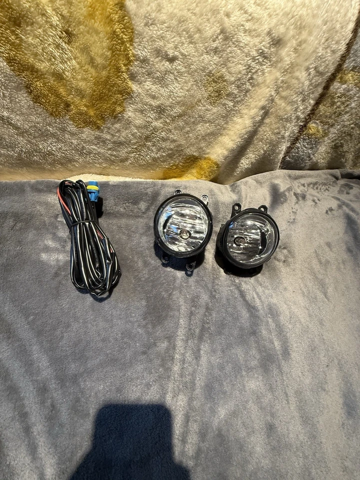 Комплект противотуманных фар для Toyota Sienna 2018–2020 годов левая правая - Изображение 1 из 4