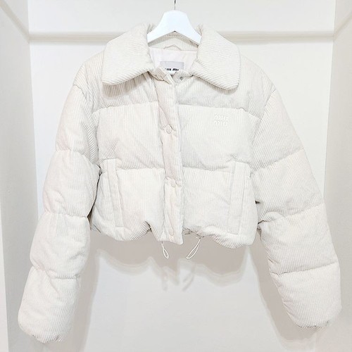 Giacca imbottita ritagliata in velluto a coste Miu Miu L744526 123781186