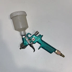 Warwik Gravity Spray Gun - 43psi Max 3 Bar - Great for those perfect touch up - Picture 1 of 10