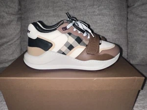 burberry Low top Woman sneakers WHITE/BIRCH BROWN - Picture 1 of 7