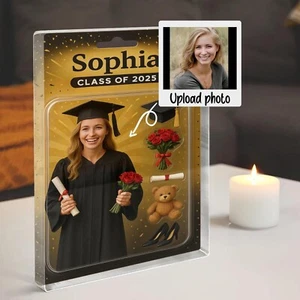 Figurina Laurea 3D - Blocco Acrilico Personalizzato - Nome e Anno - Regalo Classe 2025 - Foto 1 di 5
