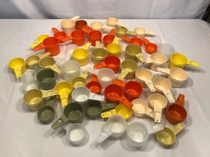 Tupperware Replacement Measuring Cup 1/4 1/3 1/2 2/3 3/4 or 1 Cup  YOU CHOOSE - Picture 1 of 5