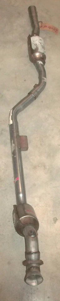 Convertidor catalítico, derecha - DEC MB2264 - Mercedes-Benz E420, 97 Foto 1 de 1