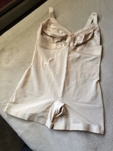 Body Shaper Glamorise 50C BBW beige all in 1 coppa morbida stile 6417 Nuovo senza etichette - Foto 1 di 4