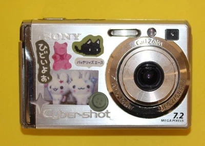 Câmera Vintage Sony Cyber-Shot DSC-W80 com Bateria Original - Testada e Funciona. - Imagem 1 de 4